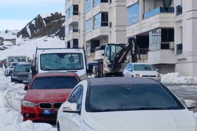 Kulp’ta dondurucu soğuklar hayatı durma noktasına getirdi