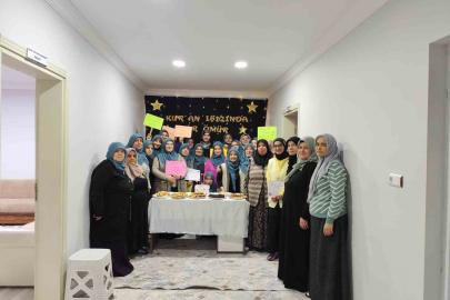 Kur’an okumayı öğrenen kadınlar için program yapıldı