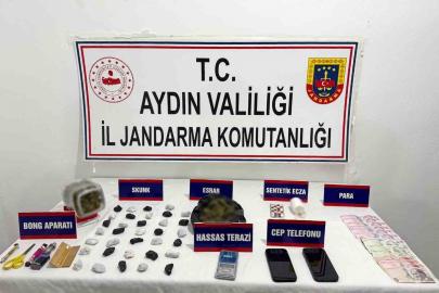 Kuşadası’nda uyuşturucu satıcılarına operasyon