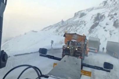 Kutuplar değil, Sahara Geçidi