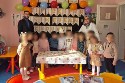 Mahmudiye’de minik öğrenciler için Kur’an-ı Kerim’e geçiş ve karne merasimi düzenlendi