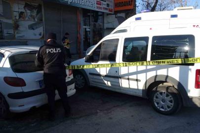 Malatya’da kalp krizi geçiren sürücünün kaza anı kamerada