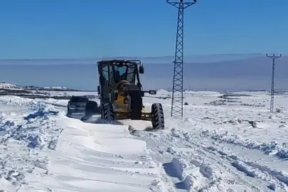 Malatya'da karla mücadele sürüyor