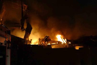 Malatya’da şantiyede korkutan yangın: 2 yaralı