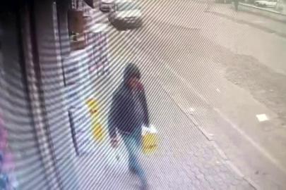 Marketin önündeki sıvı yağ kolisini çalan şahsın o anları kamerada