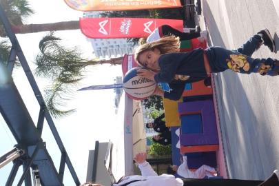 Mersin’de çocuklar AVM’de sporla buluştu