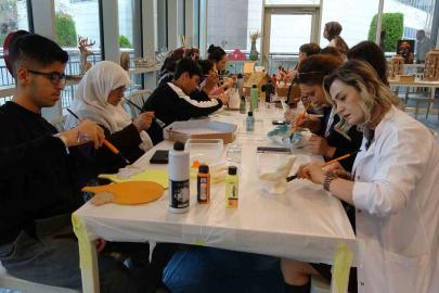 Mersin’de hastalar ve sağlık çalışanları sanatta buluştu