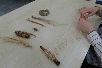 Mısır koçanı kıyafet oldu