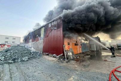 Mobilya atölyesi alevlere teslim oldu