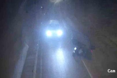 Motosiklet tünelde sollama yaparken devrildi