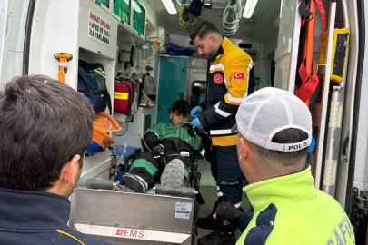 Motosikletle otomobil çarpıştı: 1 yaralı