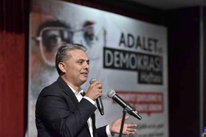 Muratpaşa’da aydınlığa adanmış bir panel