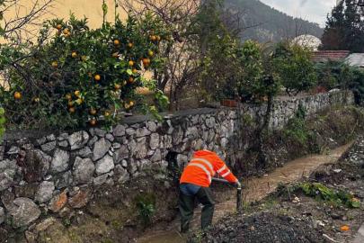 MUSKİ ekiplerinden yağmur mesaisi