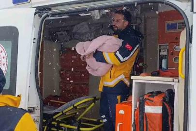 Muş’ta yolcu otobüsü kayarak yoldan çıktı