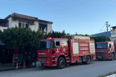 Müstakil ev alevlere teslim oldu