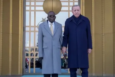 Nijerya Cumhurbaşkanı Külliye'de