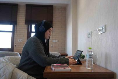 Öğrencilerin yeni mekanı Yahya Kemal Kitap köşkü oldu