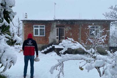 Ordu’da ihtiyaç sahiplerine sıcak yemekleri ulaştırılıyor