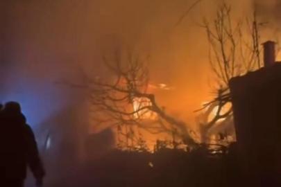 Orhaneli’de geceyi aydınlatan alevler, evi küle çevirdi