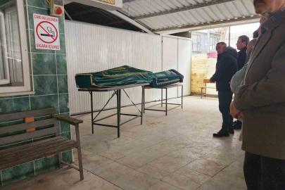 Otoyol gişelerindeki kazada ölen çift gözyaşlarıyla uğurlandı