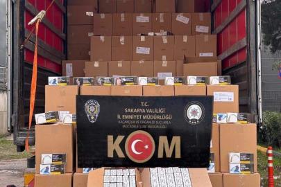 Otoyolda durdurulan tırda 6 milyon kaçak makaron ele geçirildi