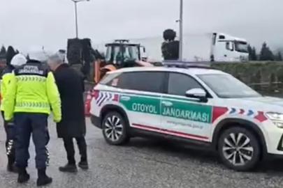 Otoyolda yasak yerden dönüş yapan otobüs sürücüsüne ceza