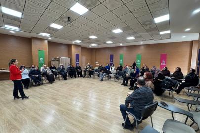 Özel gereksinimli bireylerin ailelerine iletişim eğitimi