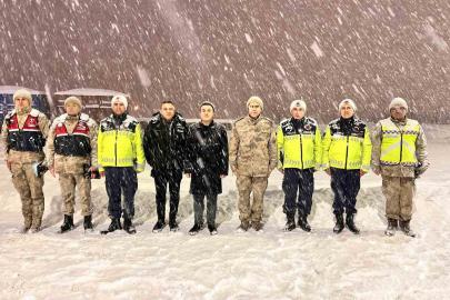 Patnos’ta güvenlik güçlerine yeni yıl ziyareti