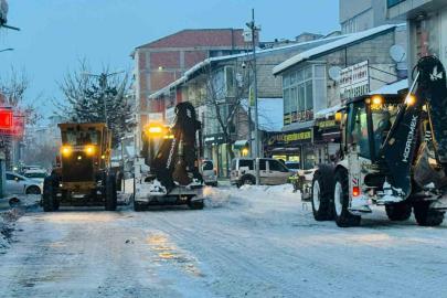 Patnos’ta kar yağışının ardından temizlik seferberliği