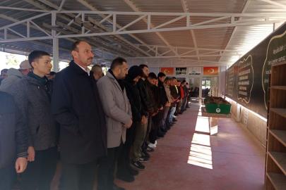 Pencereden düşerek hayatını kaybeden 8. sınıf öğrencisi son yolculuğuna uğurlandı