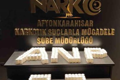 Polis 12 bine yakın uyuşturucu hap ele geçirdi