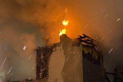 Polisin dikkati ahır ve evi yanmaktan kurtardı