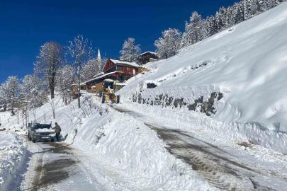 Rize’de 206 köy yolu kar nedeniyle ulaşıma kapandı