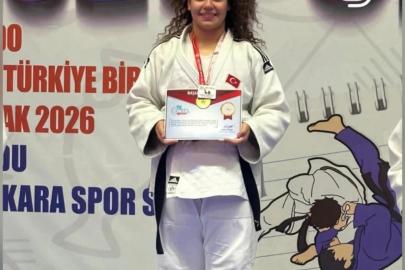 Salihlili Mürüvetnur Özkan Türkiye Şampiyonu oldu