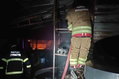 Samandağ’da odunluk yangını