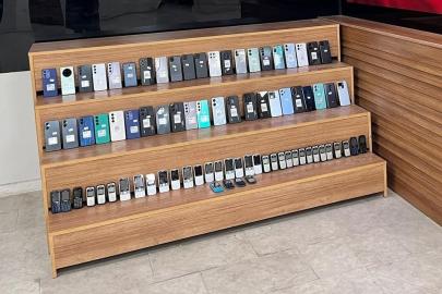 Şanlıurfa’da gümrük kaçağı cep telefonu operasyonu: 3 gözaltı