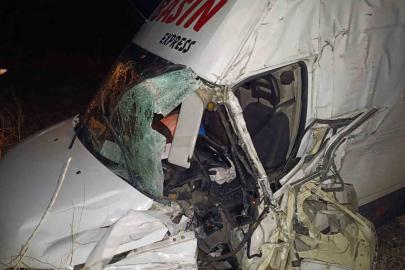 Şarampole giren minibüste 2 kişi yaralandı