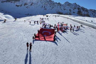 Sarıkamış şehitleri Erciyes’te anıldı