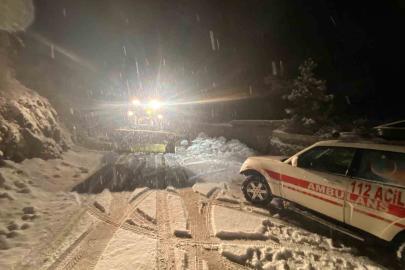 Sason’da karla mücadele sürüyor: Ekipler hastaları kurtarmak için seferber oldu