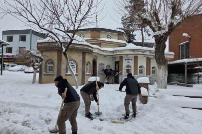 Şehitkamil’de camiler ibadete hazır