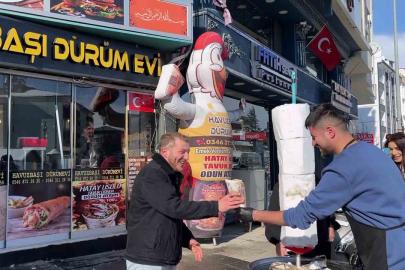 Sivaslı döner ustasından sıra dışı döner