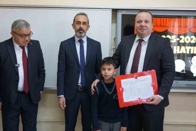 Şuhut’ta karne sevinci