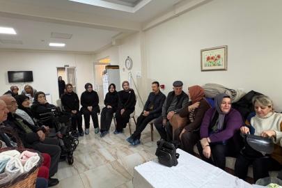 Tavşanlı 15 Temmuz Fen lisesinden huzurevine ziyaret