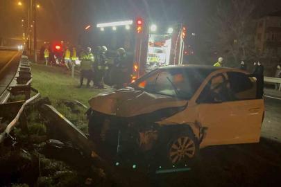 Tekirdağ’da alkollü sürücü aydınlatma direğine çarptı