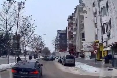Tofaş otomobiliyle drift attı, trafiği tehlikeye soktu