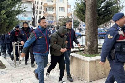 Tokat’ta 100 milyonluk yasa dışı bahis ve dolandırıcılık operasyonu: 16 gözaltı