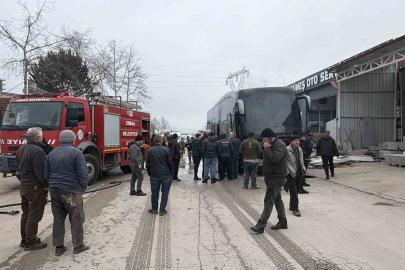 Tokat’ta park halindeki otobüs alev aldı