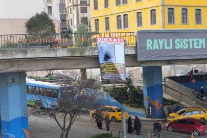Trabzon’da garip afiş