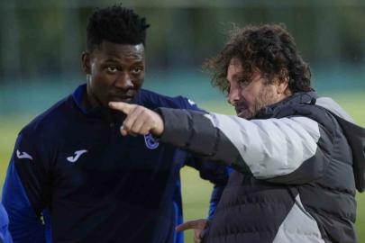 Trabzonspor’un yeni transferi Chibuike Nwaiwu ilk antrenmanına çıktı