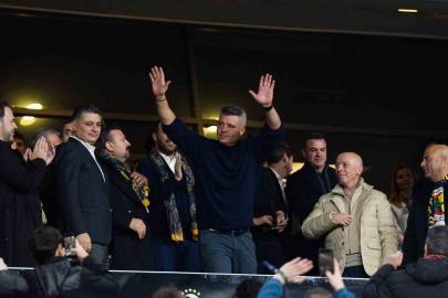 Trendyol Süper Lig: Fenerbahçe: 0 - Göztepe: 0 (Maç devam ediyor)